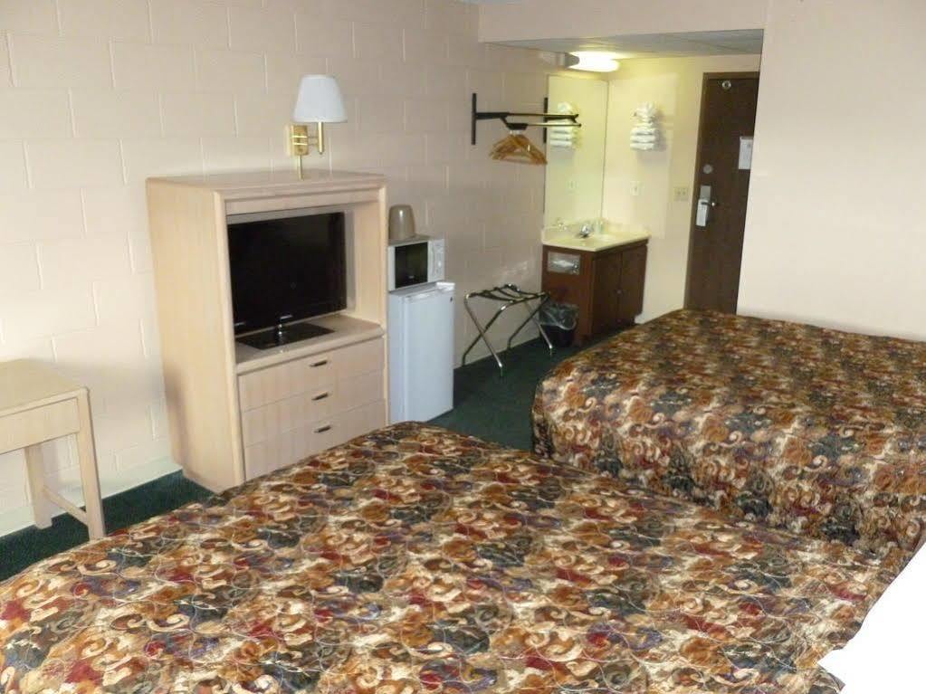 1St Choice Inn Of Rawlins Exterior photo